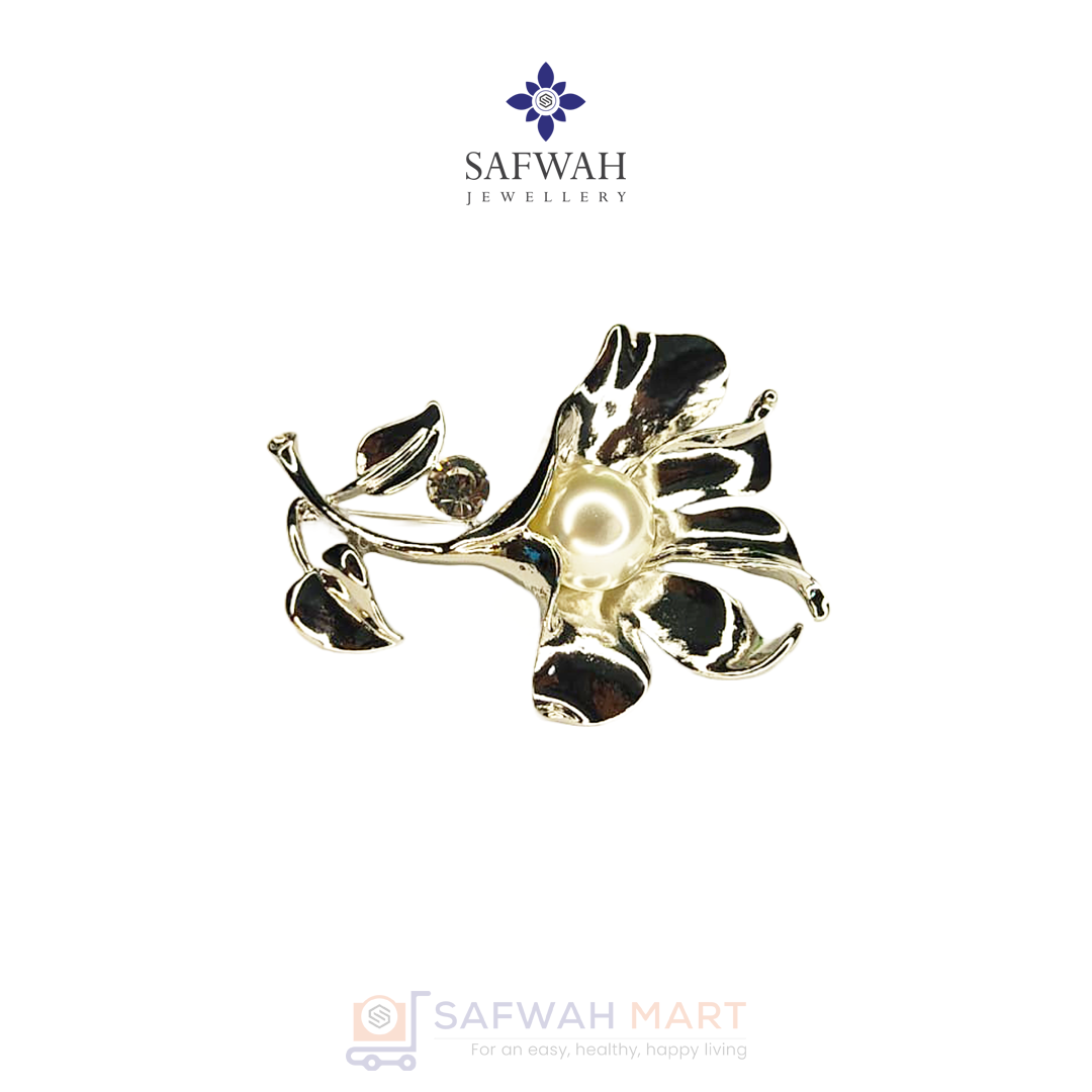 Pearl in Flower Brooch